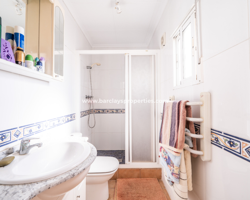 Resale - Freistendhe Villa - Urb. La Marina