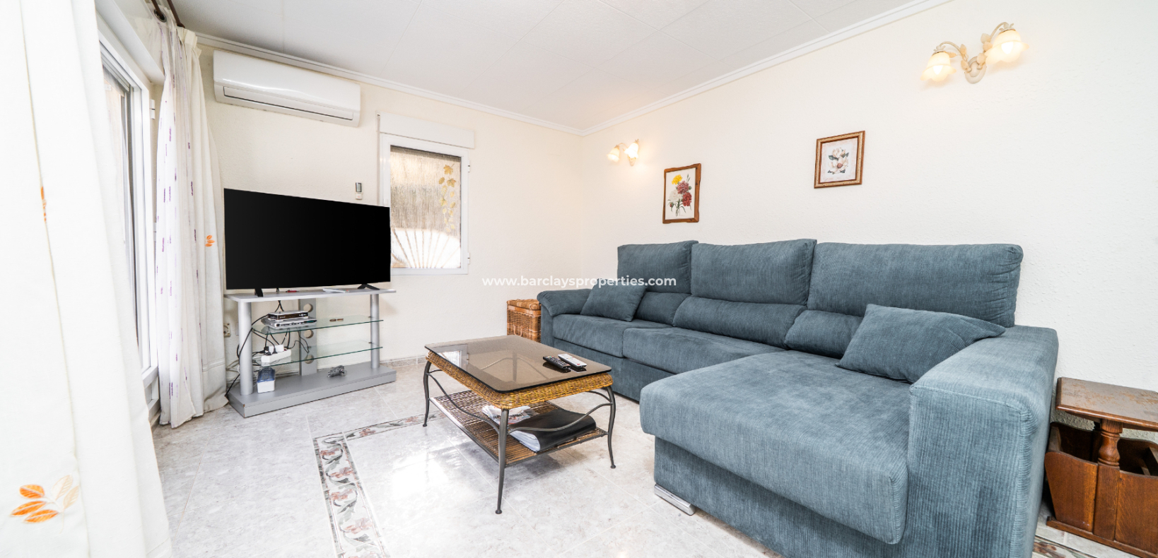 Resale - Freistendhe Villa - Urb. La Marina