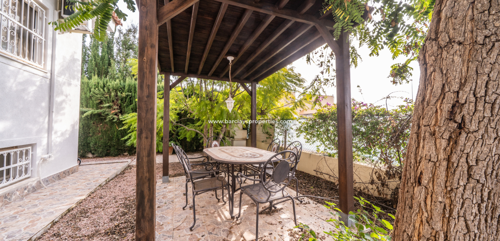 Resale - Freistendhe Villa - Urb. La Marina