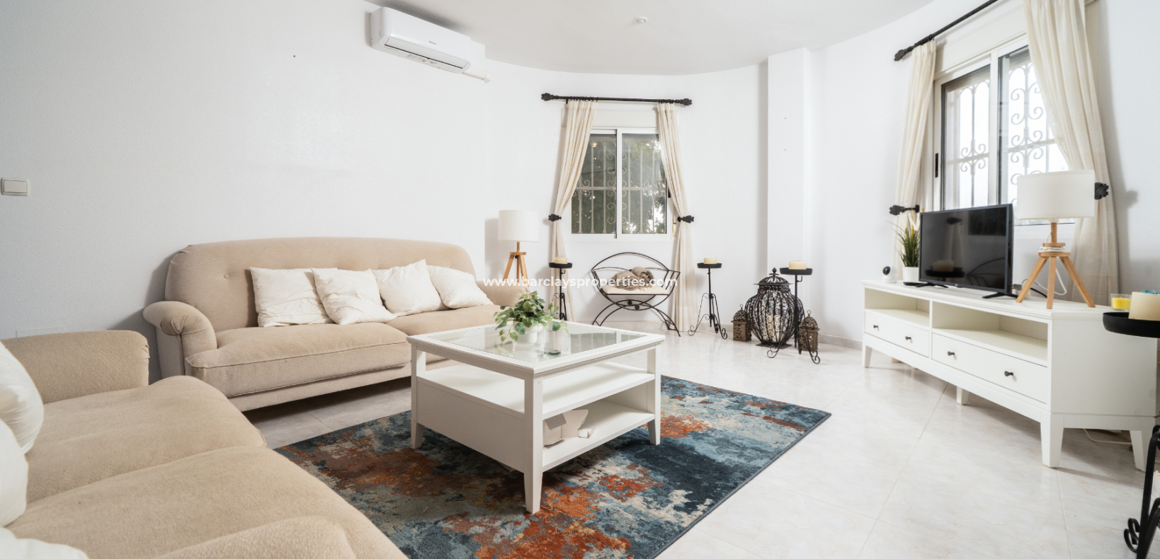 Resale - Freistendhe Villa - Urb. La Marina