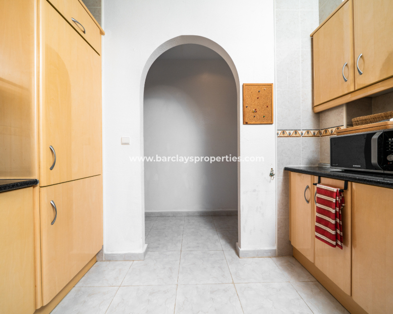 Resale - Freistendhe Villa - Urb. La Marina