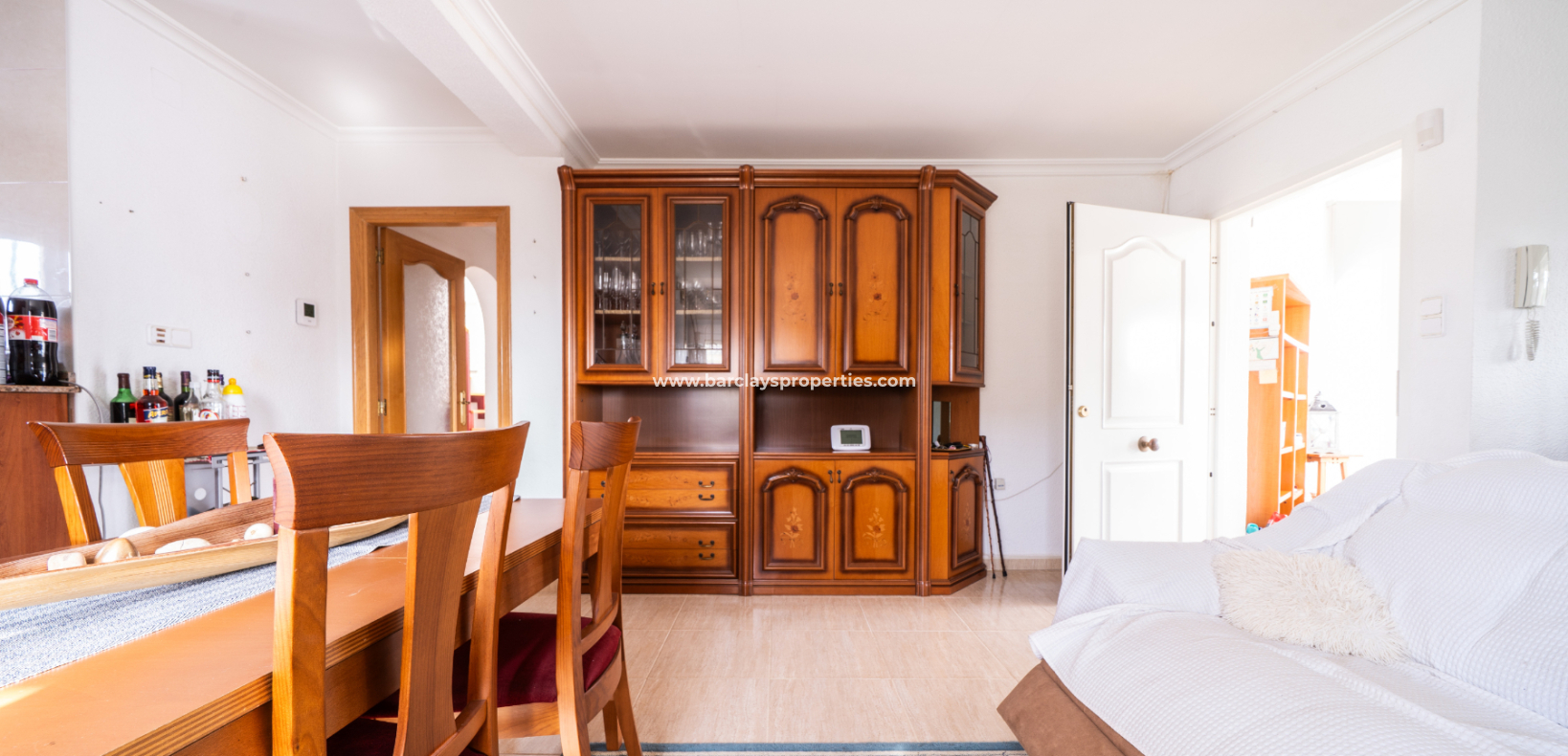 Resale - Freistendhe Villa - Urb. La Marina