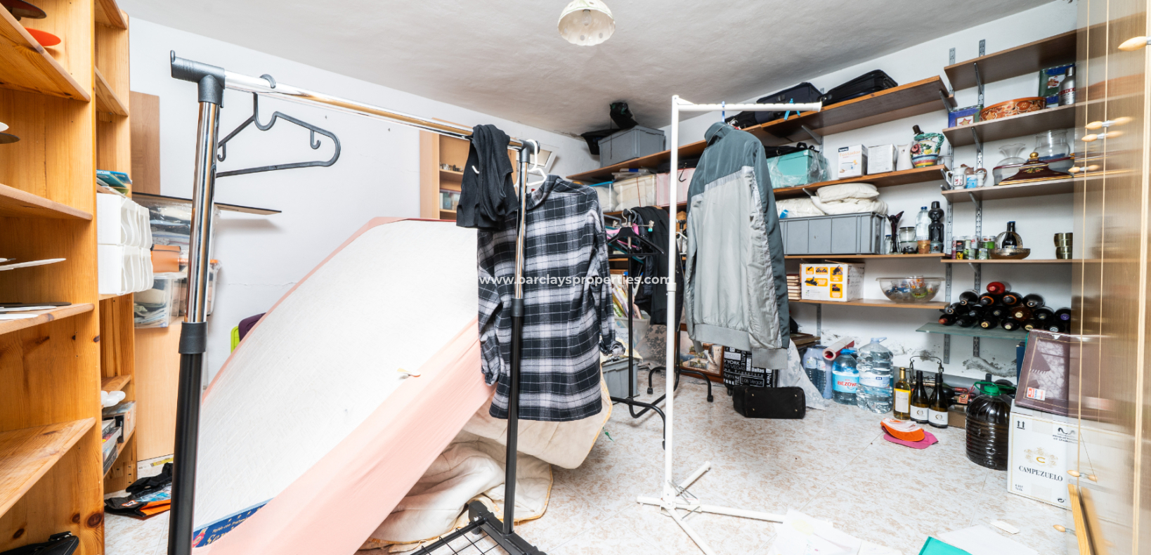 Resale - Freistendhe Villa - Urb. La Marina