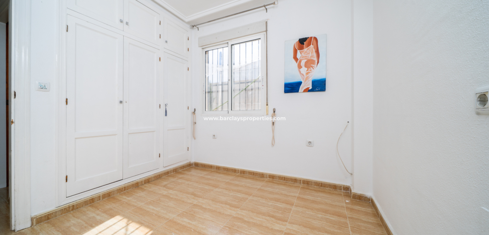 Resale - Freistendhe Villa - Urb. La Marina