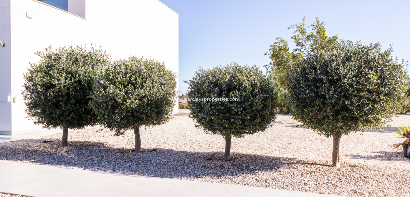 Resale - Freistendhe Villa - Urb. La Marina