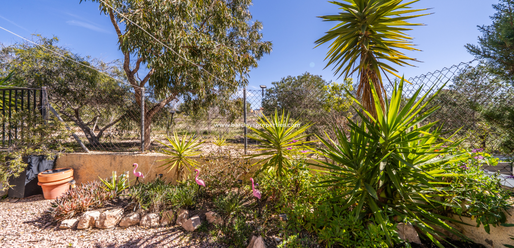 Resale - Freistendhe Villa - Urb. La Marina