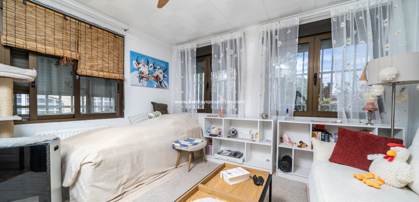 Resale - Freistendhe Villa - Urb. La Marina