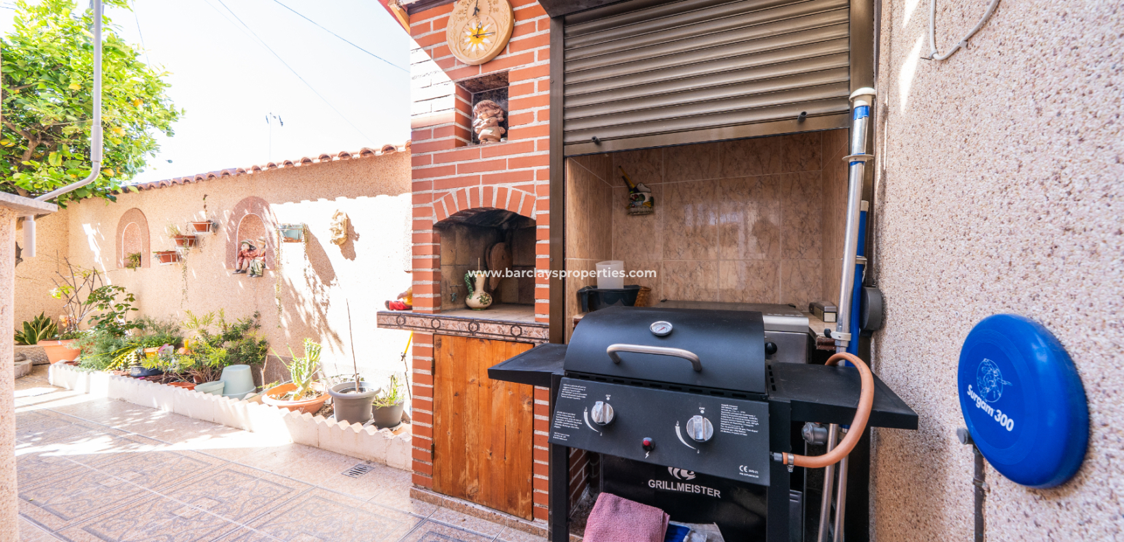 Resale - Freistendhe Villa - Urb. La Marina