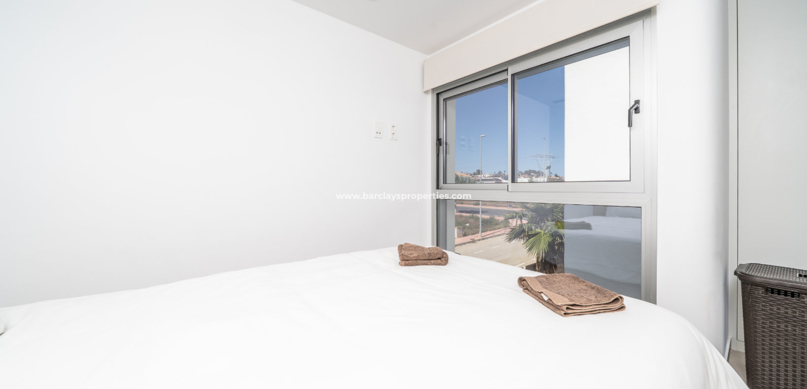 Resale - Freistendhe Villa - Urb. La Marina