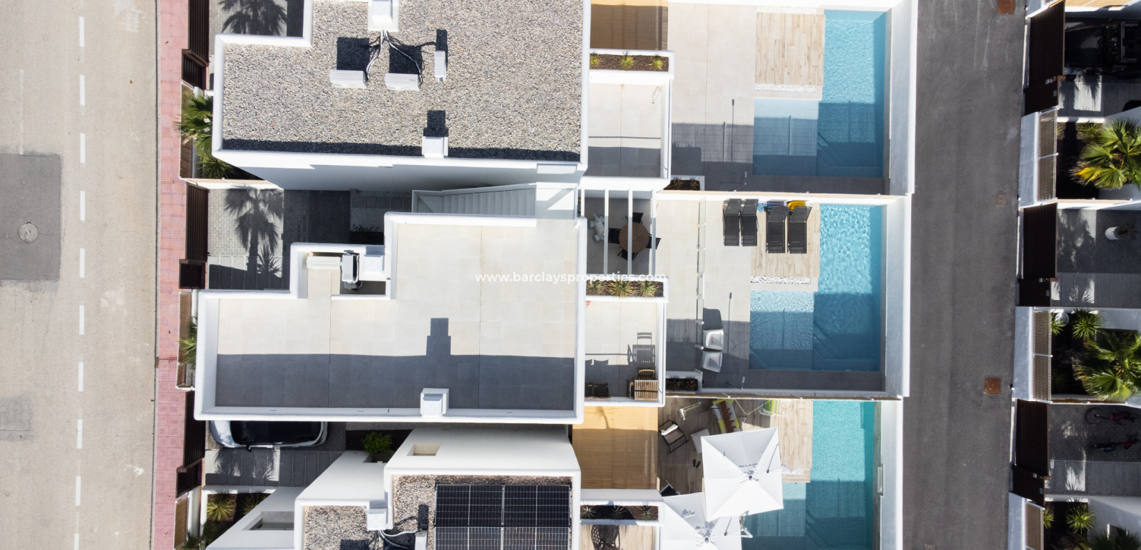 Resale - Freistendhe Villa - Urb. La Marina