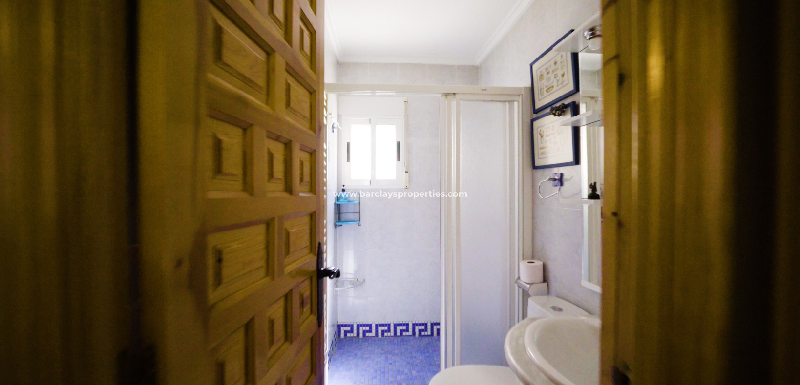 Resale - Freistendhe Villa - Urb. La Marina