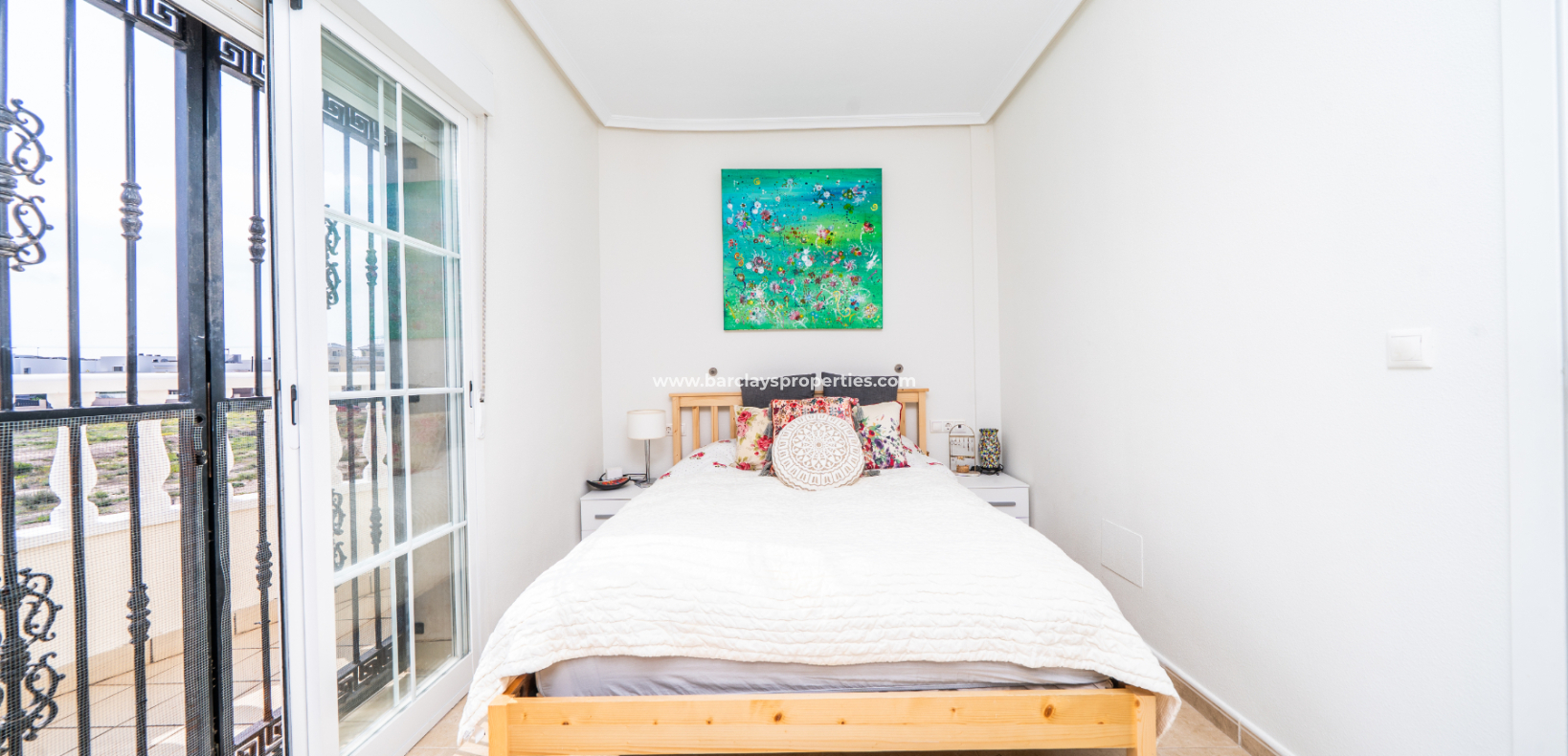 Resale - Freistendhe Villa - Urb. La Marina