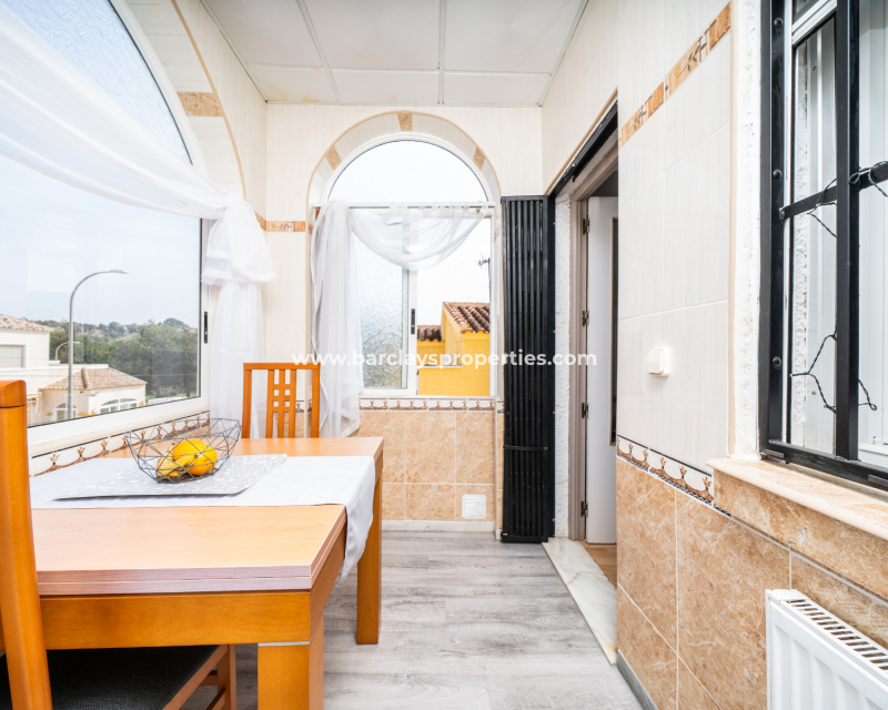 Resale - Freistendhe Villa - Urb. La Marina