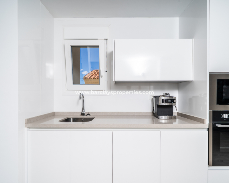 Resale - Freistendhe Villa - Urb. La Marina