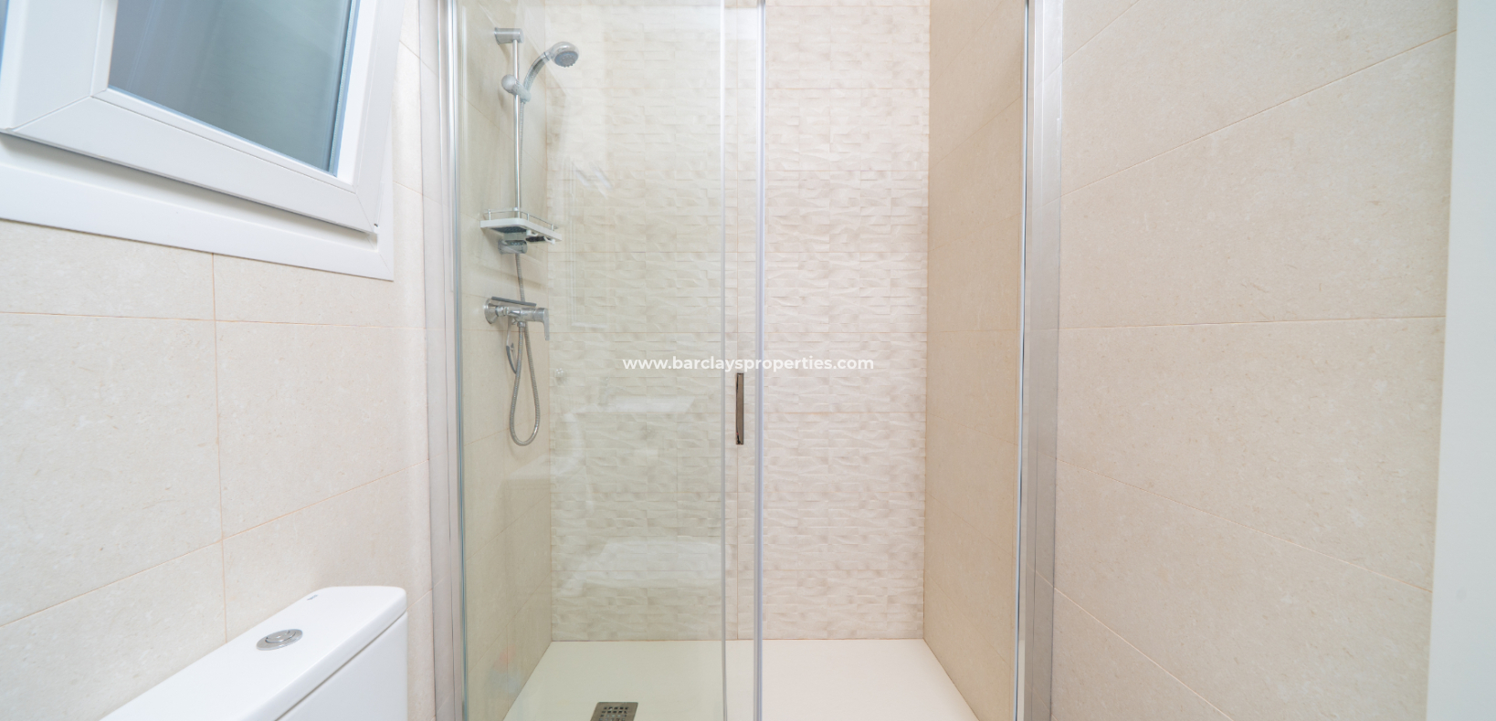 Resale - Freistendhe Villa - Urb. La Marina