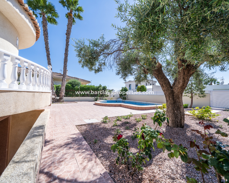 Resale - Freistendhe Villa - Urb. La Marina
