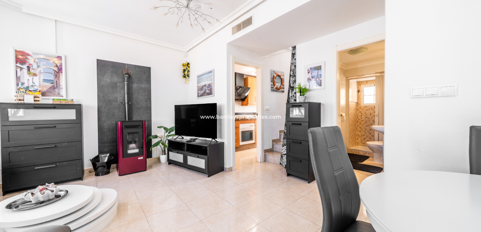 Resale - Freistendhe Villa - Urb. La Marina