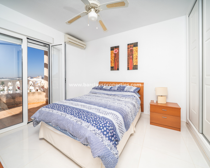 Resale - Freistendhe Villa - Urb. La Marina