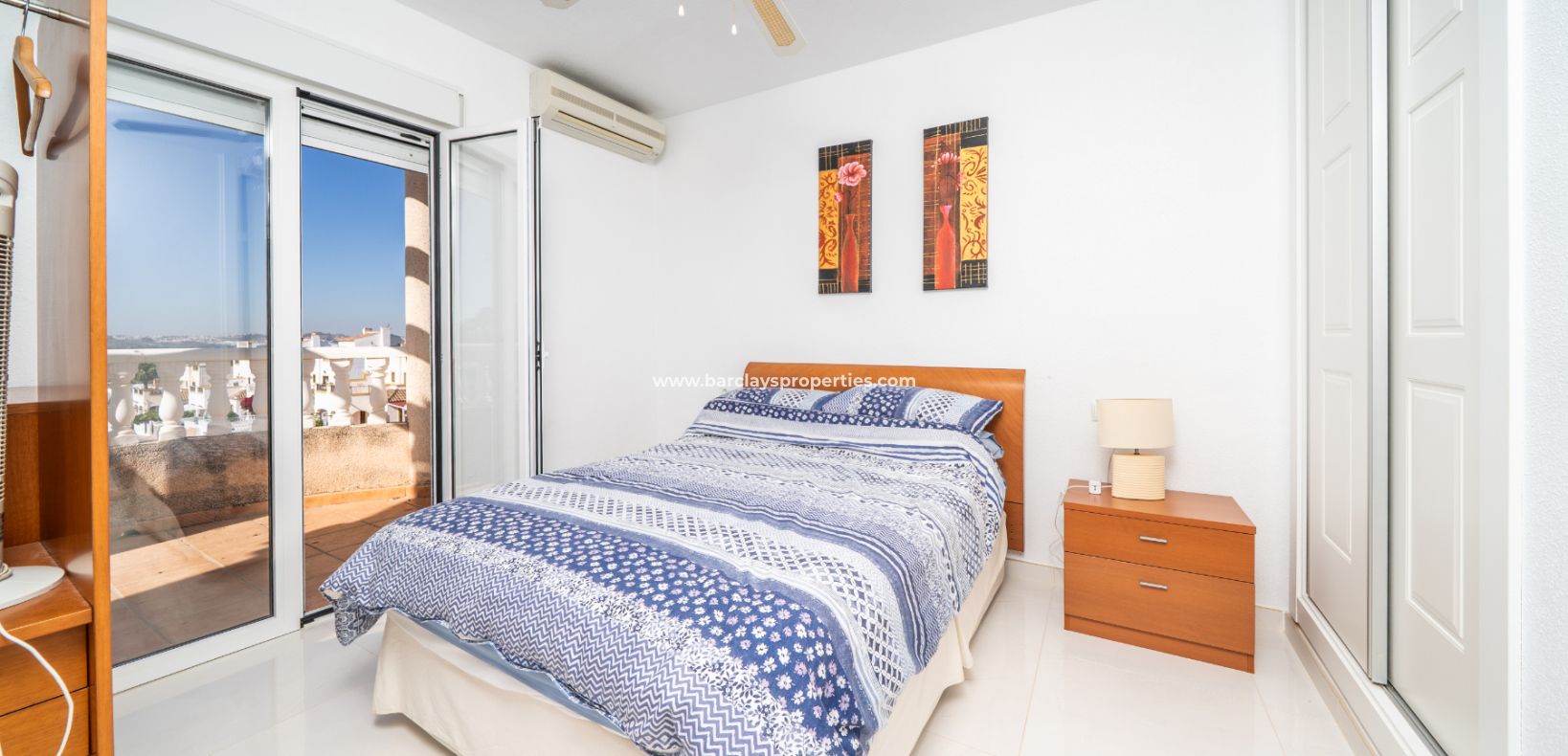 Resale - Freistendhe Villa - Urb. La Marina