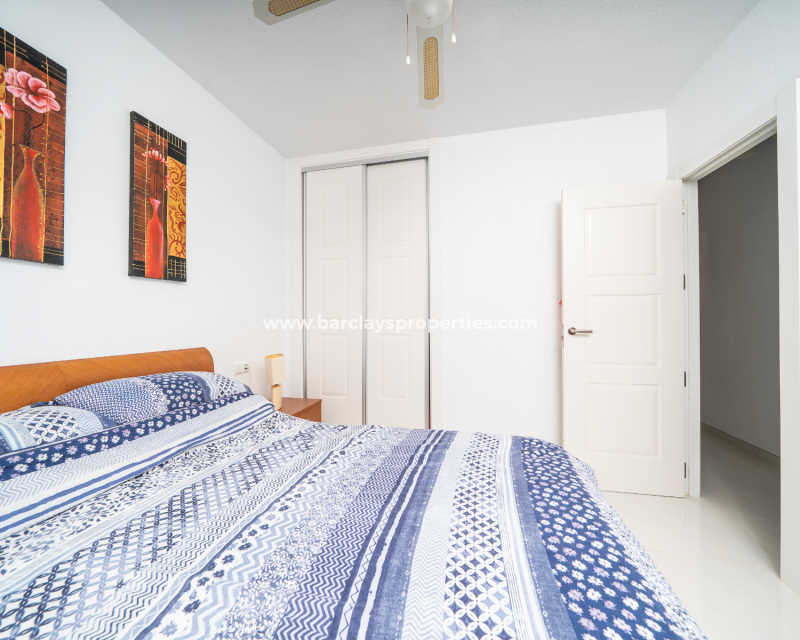 Resale - Freistendhe Villa - Urb. La Marina
