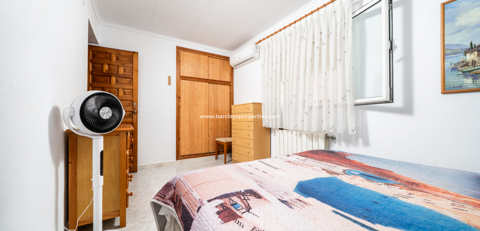 Resale - Freistendhe Villa - Urb. La Marina