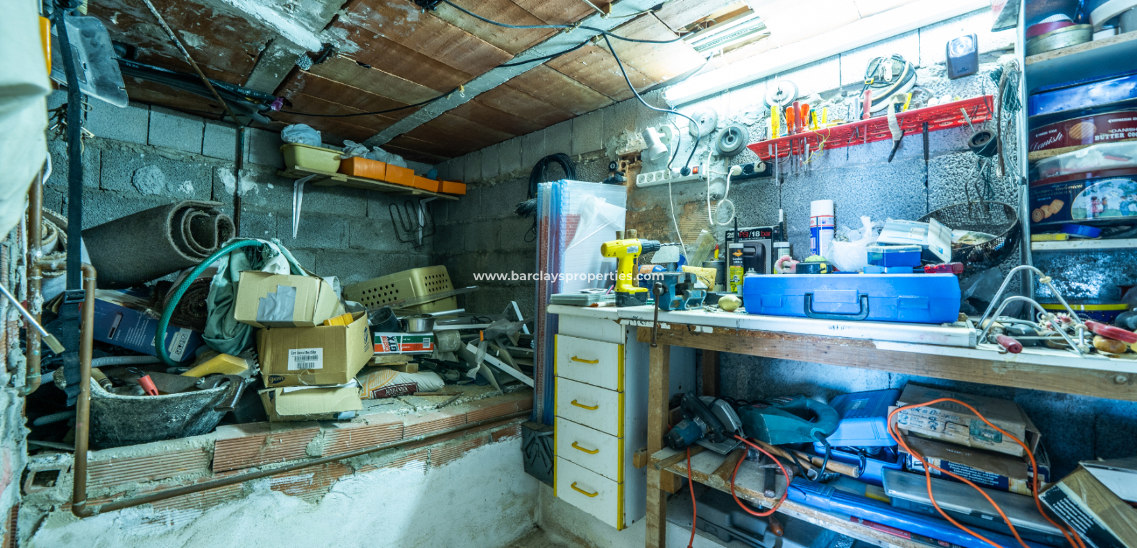 Resale - Freistendhe Villa - Urb. La Marina