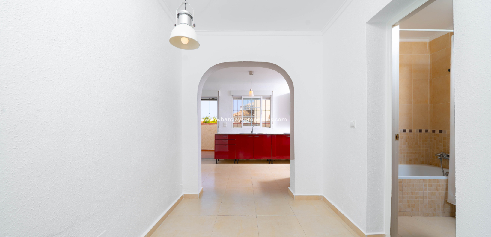 Resale - Freistendhe Villa - Urb. La Marina