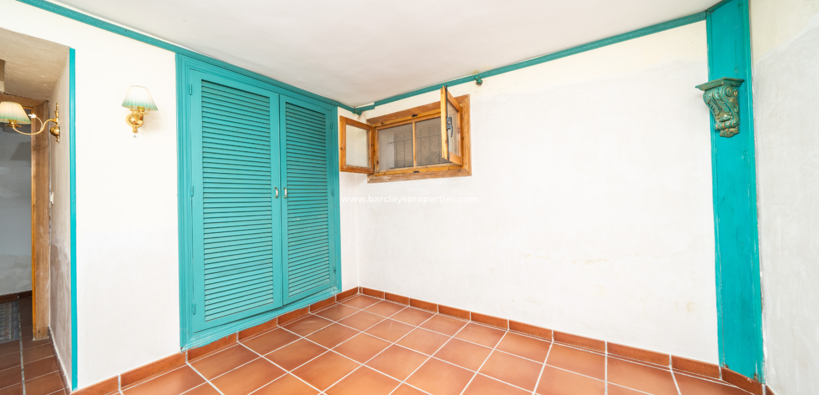 Resale - Freistendhe Villa - Urb. La Marina