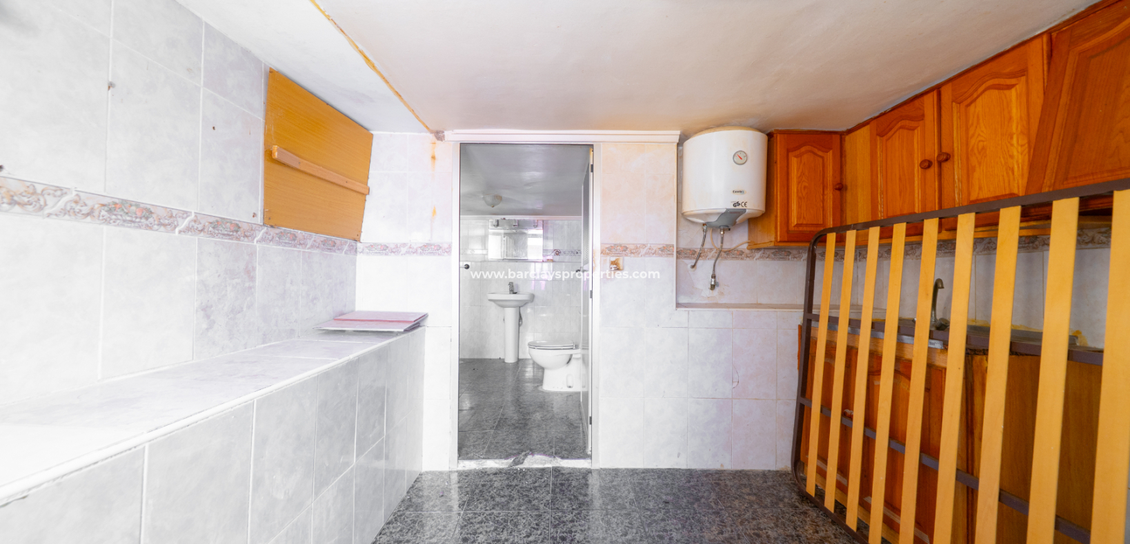 Resale - Freistendhe Villa - Urb. La Marina