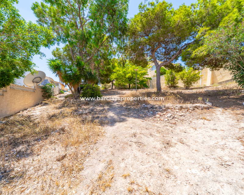 Resale - Freistendhe Villa - Urb. La Marina