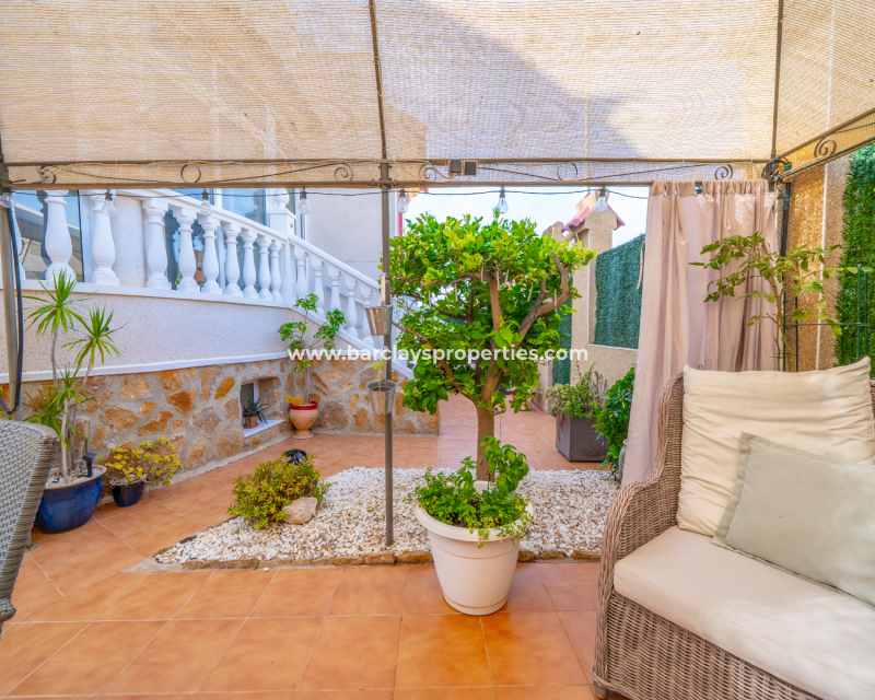 Resale - Freistendhe Villa - Urb. La Marina