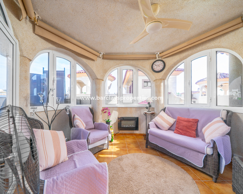Resale - Freistendhe Villa - Urb. La Marina