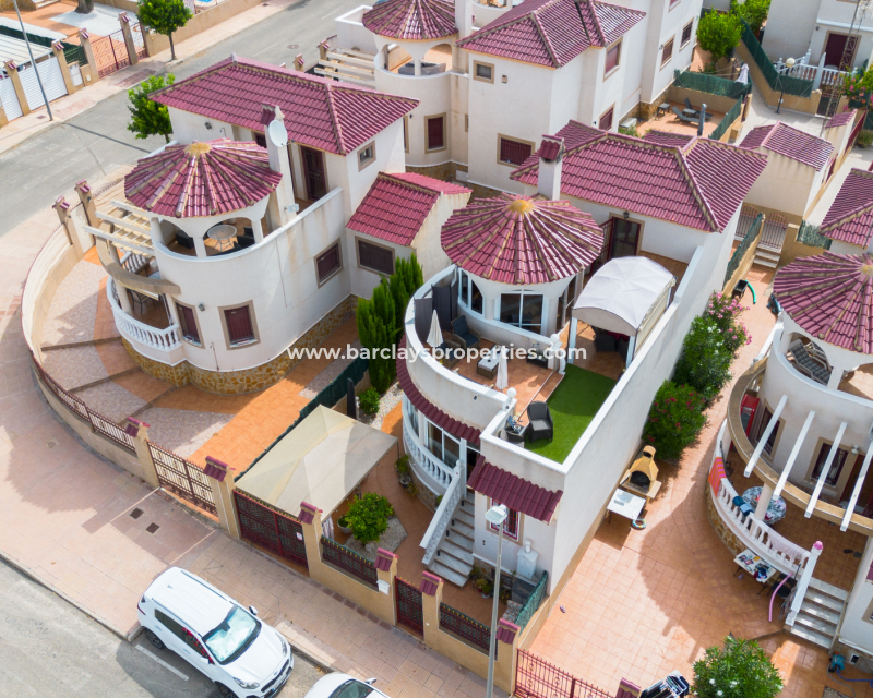 Resale - Freistendhe Villa - Urb. La Marina