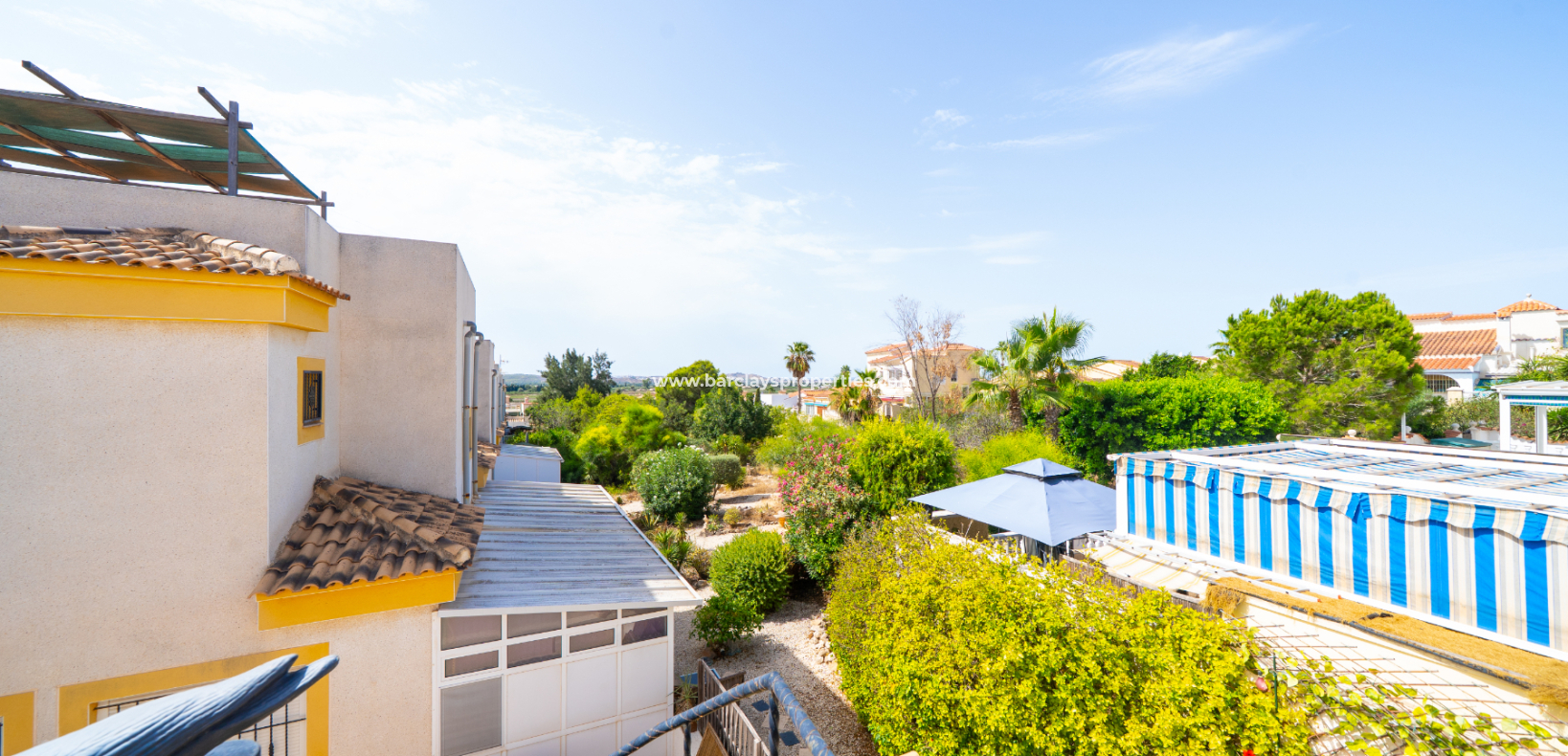 Resale - Freistendhe Villa - Urb. La Marina