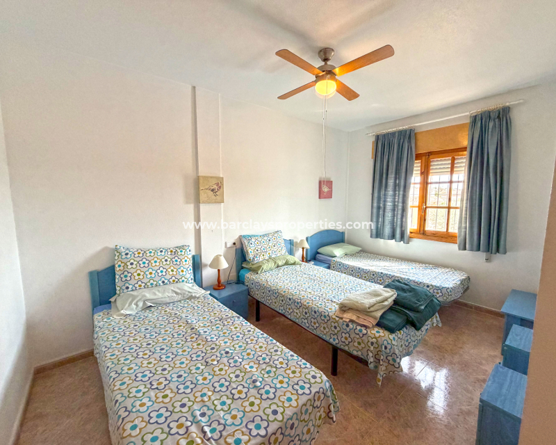 Resale - Freistendhe Villa - Urb. La Marina