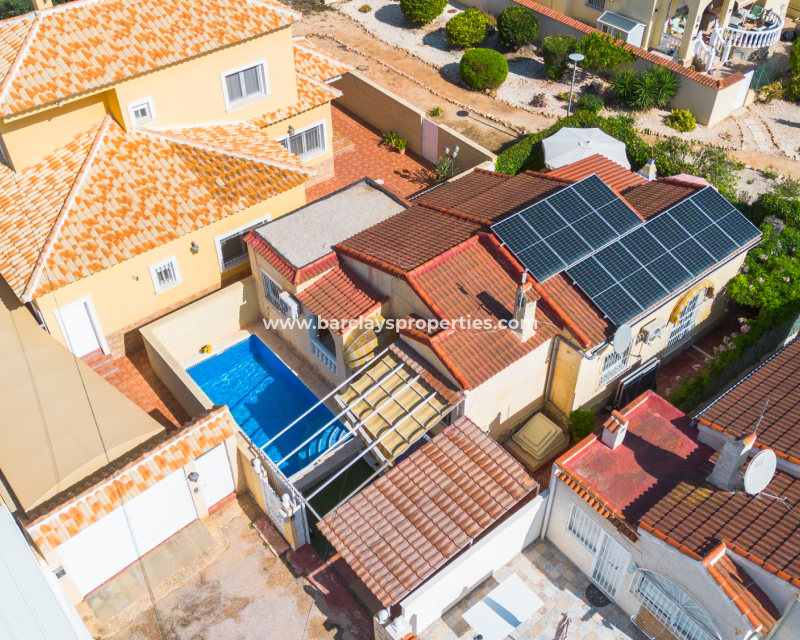 Resale - Freistendhe Villa - Urb. La Marina
