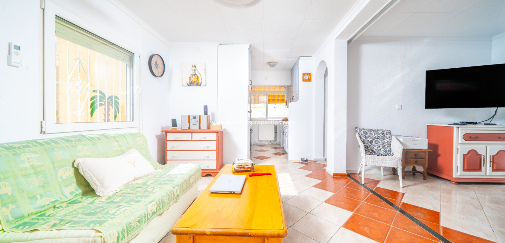 Resale - Freistendhe Villa - Urb. La Marina