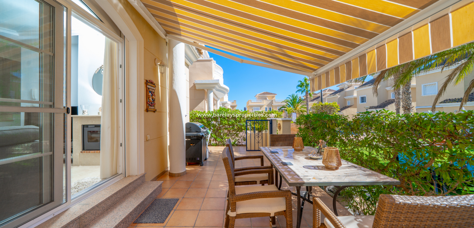 Resale - Freistendhe Villa - Urb. La Marina
