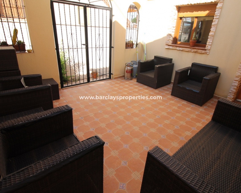 Resale - Freistendhe Villa - Urb. La Marina