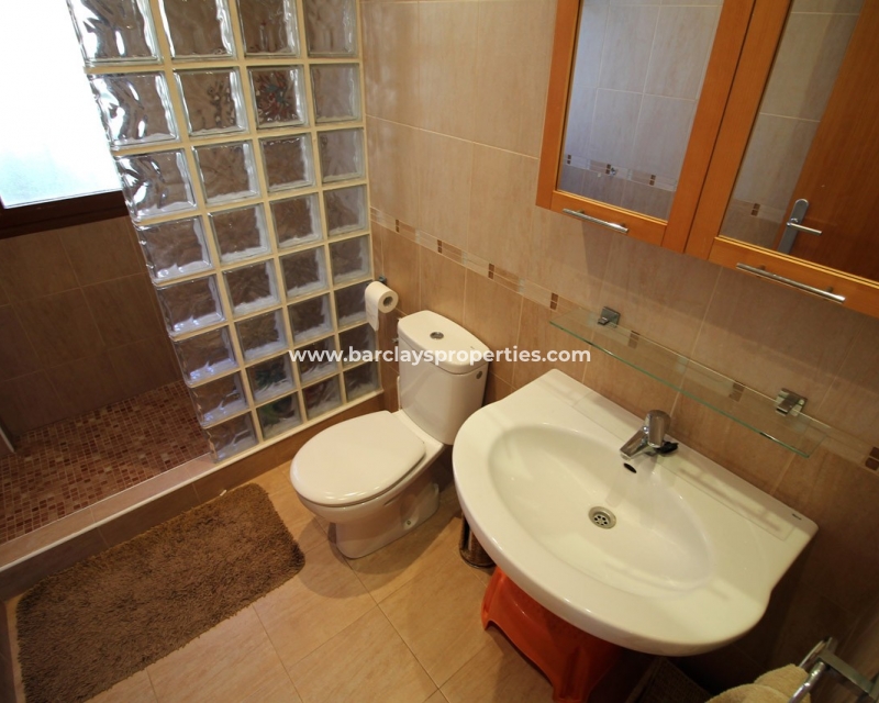 Resale - Freistendhe Villa - Urb. La Marina