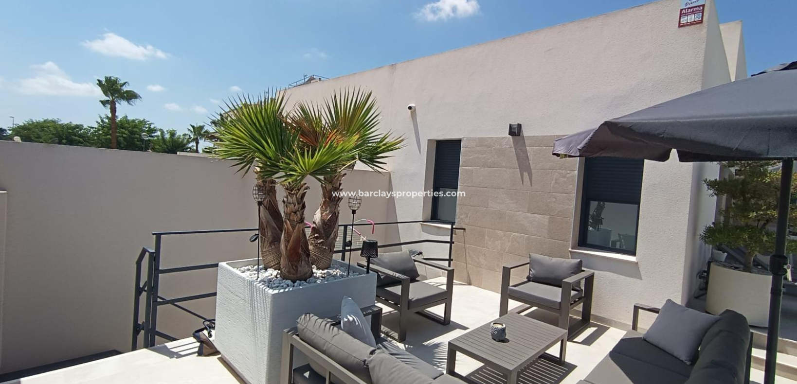 Resale - Fristaende Villa  - Daya Nueva