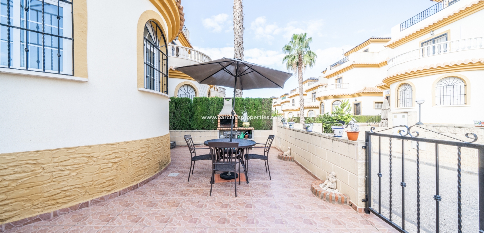 Resale - Fristaende Villa  - Urb. El Oasis - La Marina