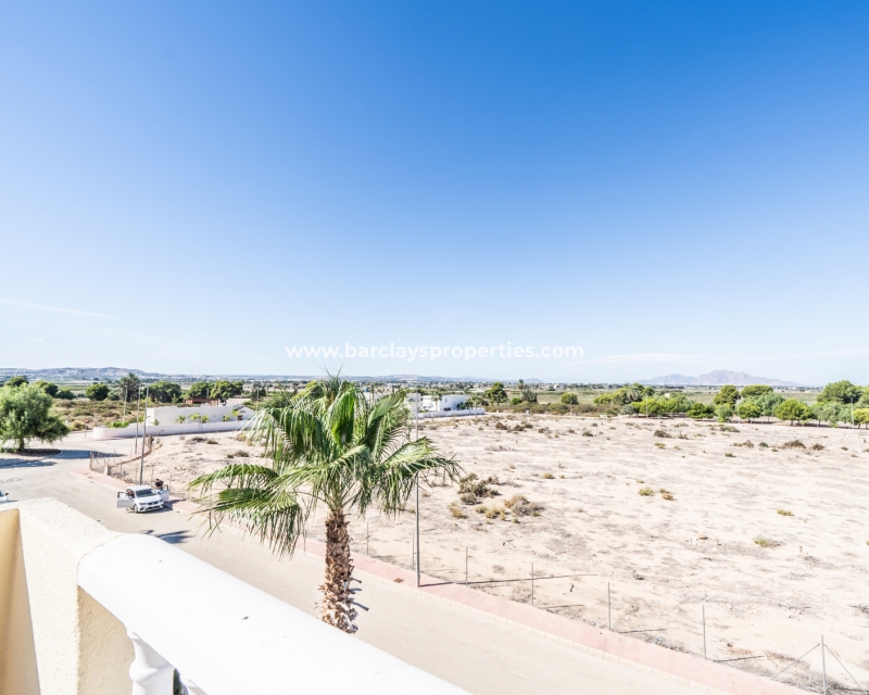 Resale - Fristaende Villa  - Urb. El Oasis - La Marina