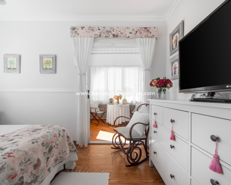 Resale - Fristaende Villa  - Urb. La Marina