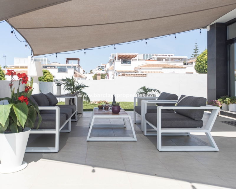 Resale - Fristaende Villa  - Urb. La Marina