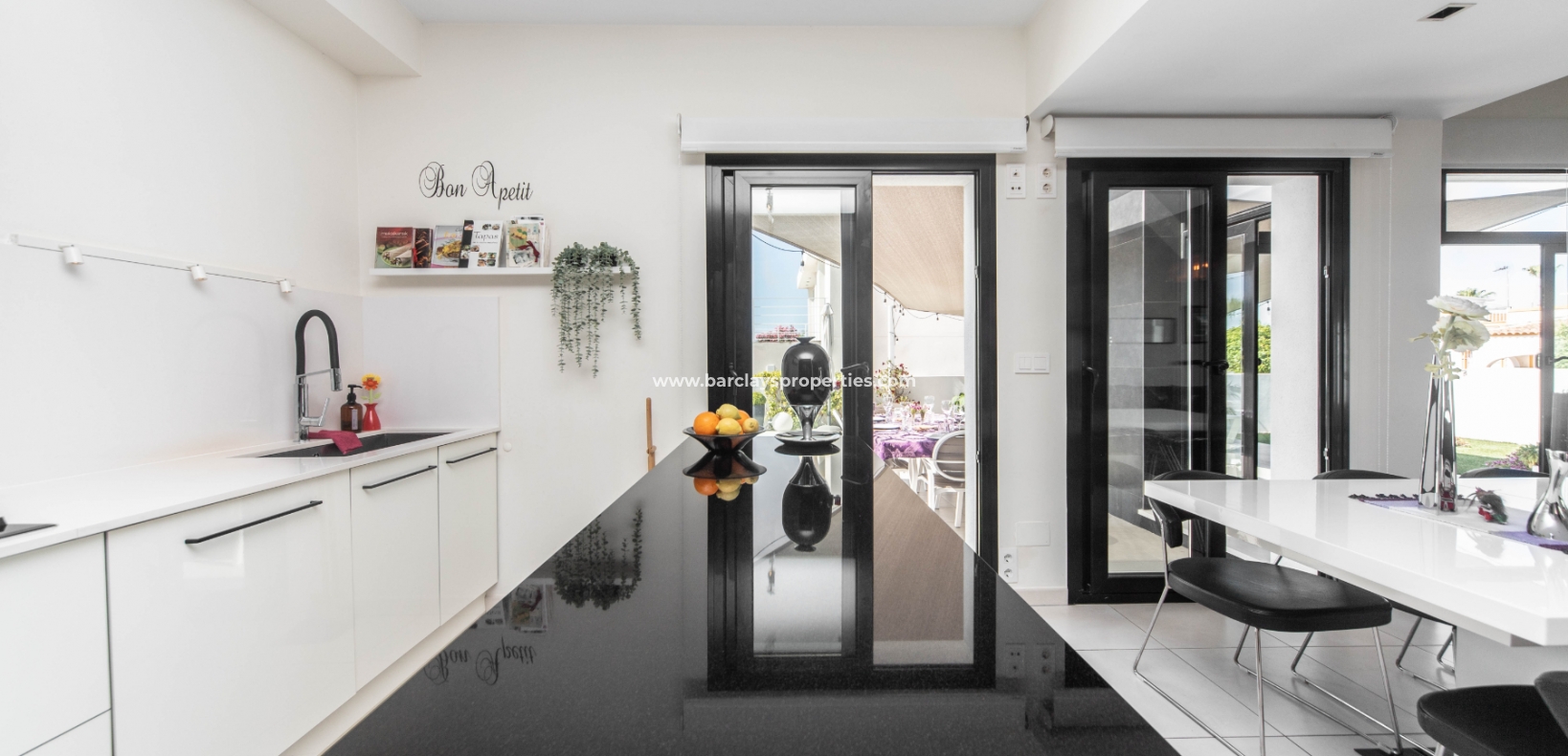 Resale - Fristaende Villa  - Urb. La Marina