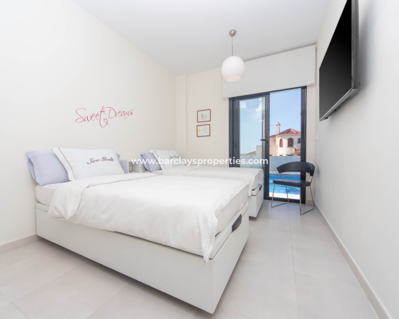 Resale - Fristaende Villa  - Urb. La Marina