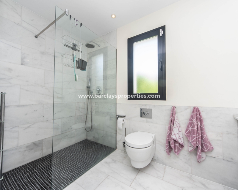 Resale - Fristaende Villa  - Urb. La Marina