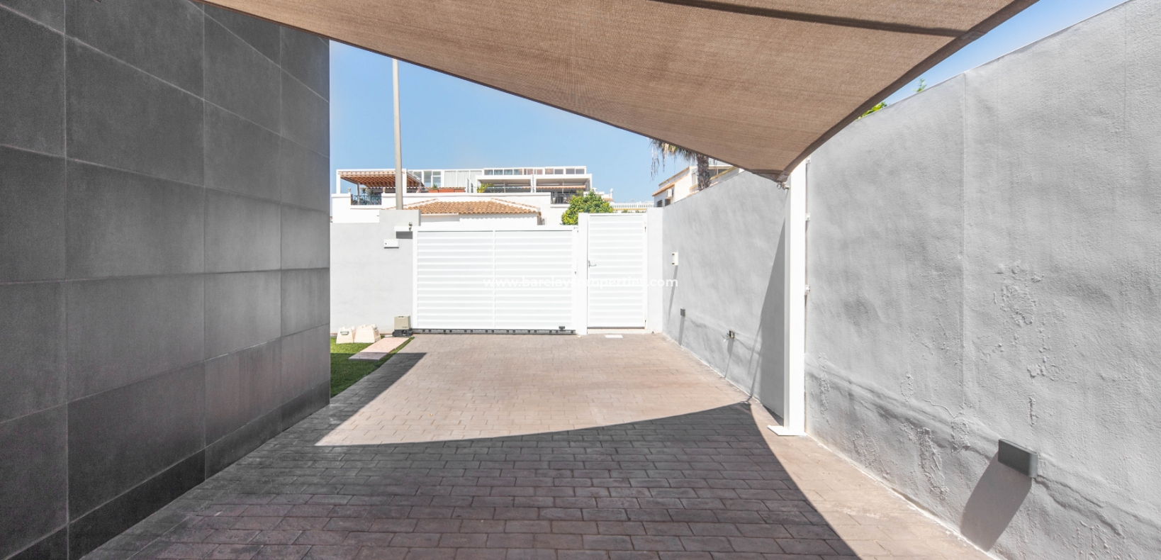 Resale - Fristaende Villa  - Urb. La Marina