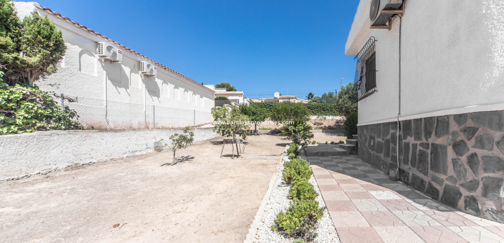 Resale - Fristaende Villa  - Urb. La Marina